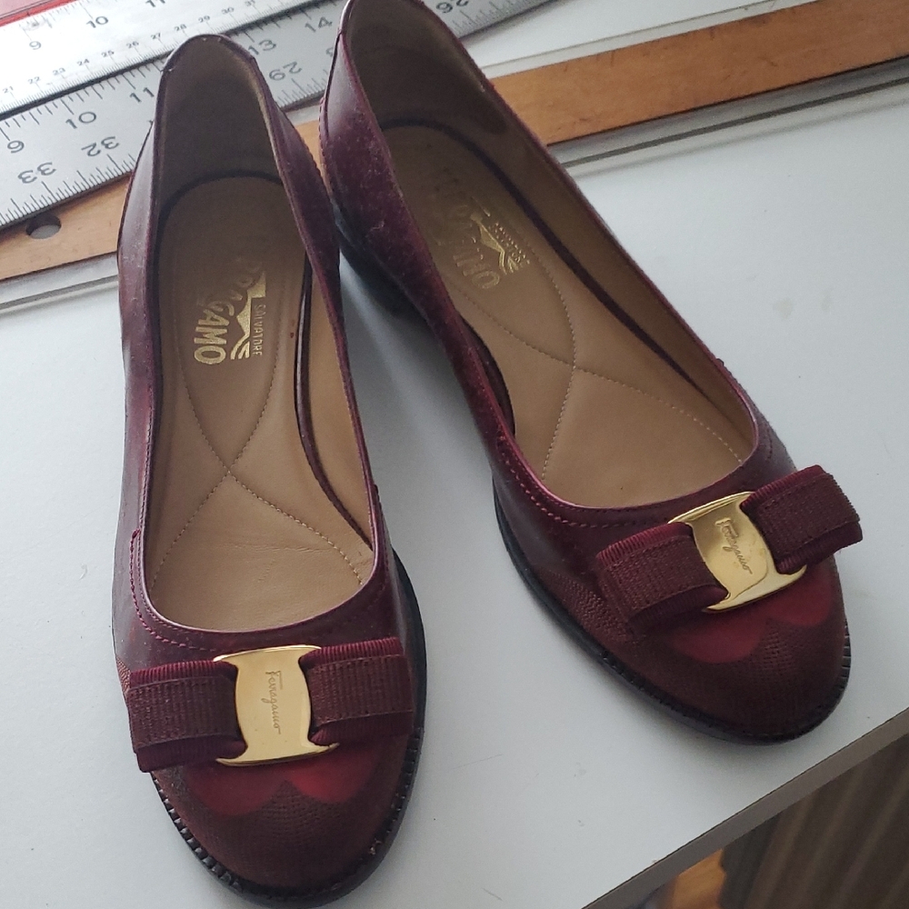 Salvatore Ferragamo Burgundy Bow Flats